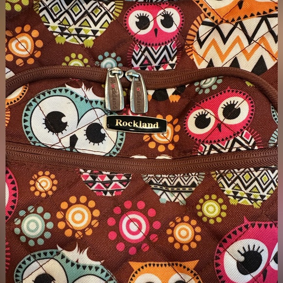 Rockland Owl Print Rolling Tote for Travel, Crafts or Storage - Picture 4 of 16